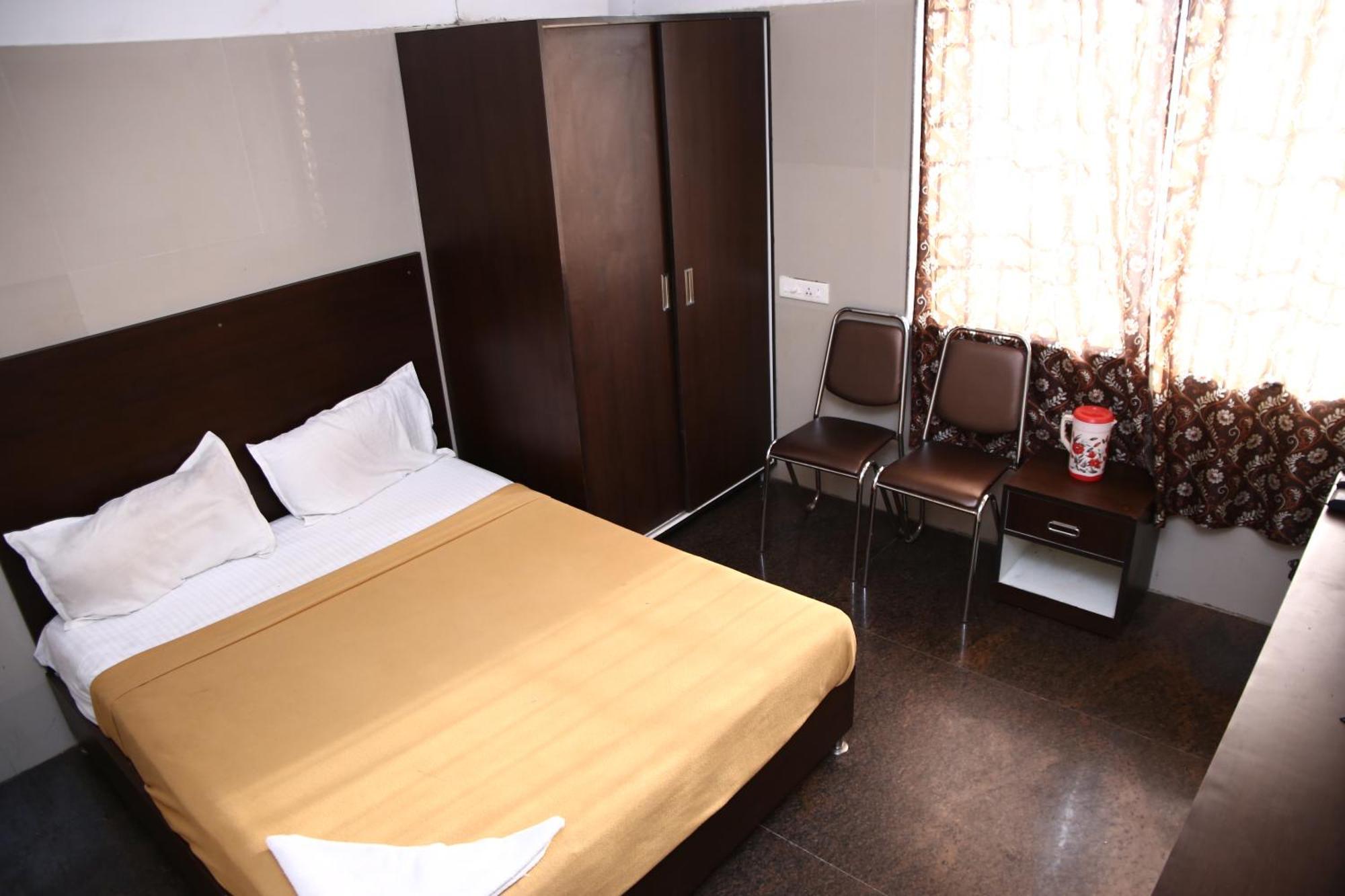 Shri Bhavani Residency Ченнаи Экстерьер фото